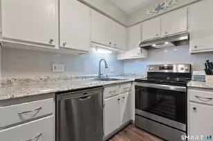 92 Limewood Ave, Branford, CT 06405 - Photo 14