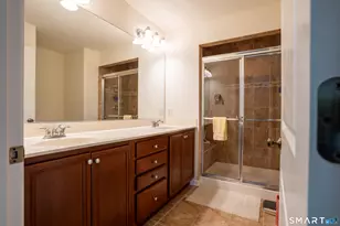 10 Lawrence Ave, Danbury, CT 06810 - Photo 14