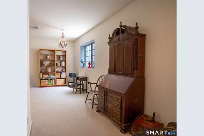 10 Lawrence Avenue #10, Danbury, CT 06810 - Photo 24