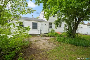 25 Putnam Dr, Enfield, CT 06082 - Photo 24