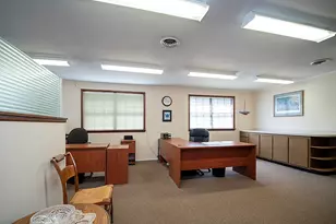 27 Lucy St, Woodbridge, CT 06525 - Photo 14