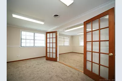 27 Lucy Street, Woodbridge, CT 06525 - Photo 28