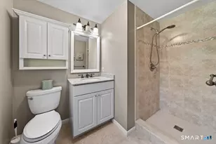 2 Spice Bush Ln, Branford, CT 06405 - Photo 18