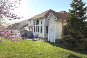35 Emerald Pines Rd, Waterbury, CT 06704 - Photo 6