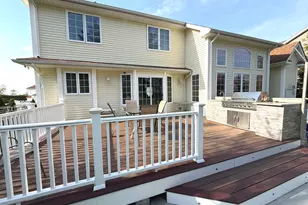 35 Emerald Pines Rd, Waterbury, CT 06704 - Photo 12