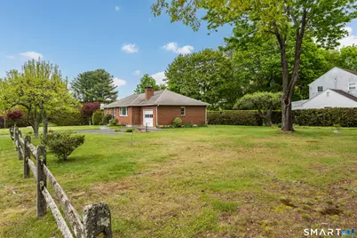 38 Irvingdell Place, East Lyme, CT 06333 - Photo 4