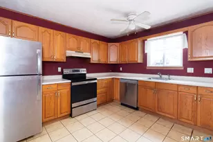 217 Short Beach Rd, Stratford, CT 06615 - Photo 14