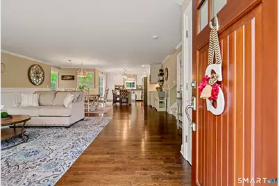 125 Pepperidge Circle, Fairfield, CT 06824 - Photo 4