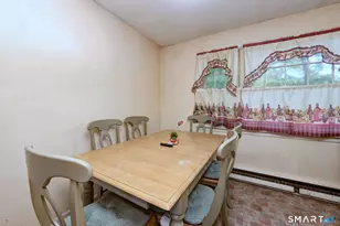 14 Horseshoe Dr, Waterbury, CT 06706 - Photo 10