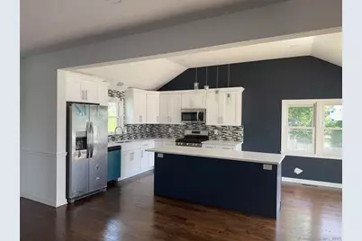 300 Birmingham Street, Bridgeport, CT 06606 - Photo 4