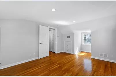 36 Ocean Drive East, Stamford, CT 06902 - Photo 12