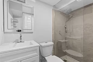 36 Ocean Dr E, Stamford, CT 06902 - Photo 18