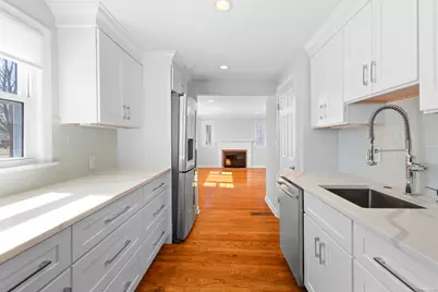 36 Ocean Drive East, Stamford, CT 06902 - Photo 6