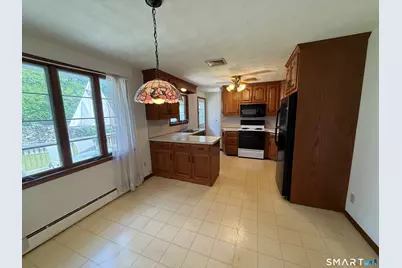 26 Maple Street, Trumbull, CT 06611 - Photo 16