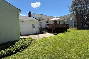 26 Maple St, Trumbull, CT 06611 - Photo 6