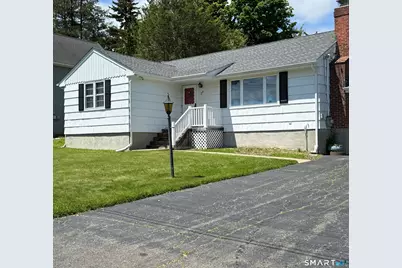 26 Maple Street, Trumbull, CT 06611 - Photo 2