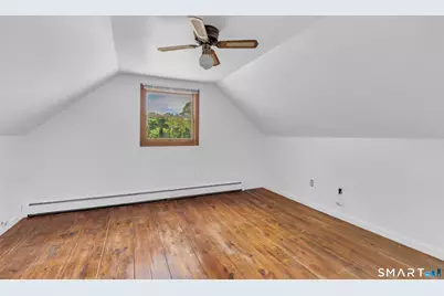 8 Chapel Hill Road, Montville, CT 06370 - Photo 16