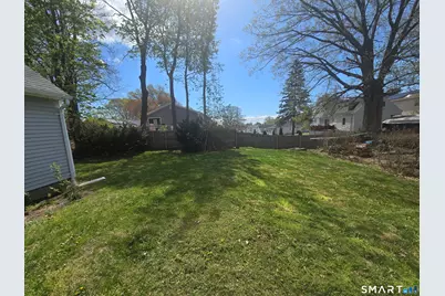 275 Burnsford Avenue, Bridgeport, CT 06606 - Photo 4