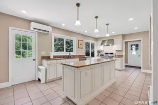 66 Great Ring Rd, Newtown, CT 06482 - Photo 12