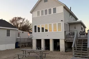 37 Seaside Ln, Old Lyme, CT 06371 - Photo 2