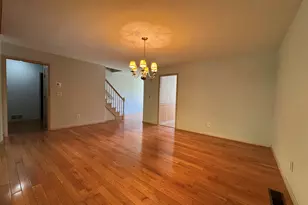 223 Deer Run, Shelton, CT 06484 - Photo 12