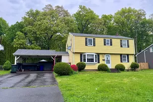33 Thomas St, Windsor Locks, CT 06096 - Photo 1