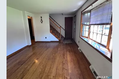 33 Thomas Street, Windsor Locks, CT 06096 - Photo 10