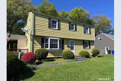 33 Thomas Street, Windsor Locks, CT 06096 - Photo 2