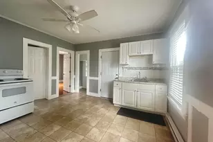49 Dutton St, Wallingford, CT 06492 - Photo 2