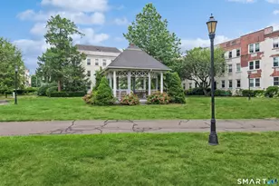 140 Woodside Green, Stamford, CT 06905 - Photo 24