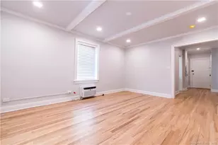 140 Woodside Green, Stamford, CT 06905 - Photo 4