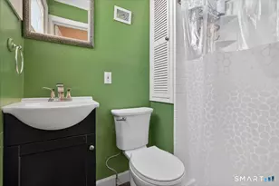 41 Barrett St, Hamden, CT 06517 - Photo 14