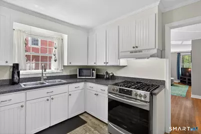 41 Barrett Street, Hamden, CT 06517 - Photo 10
