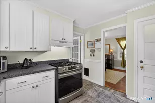 41 Barrett St, Hamden, CT 06517 - Photo 12