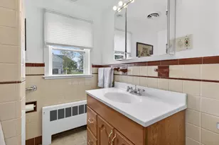 21 Riverside Dr, Clinton, CT 06413 - Photo 24