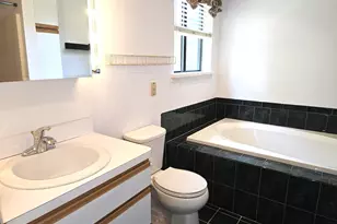 30 Blvd, Newtown, CT 06470 - Photo 16