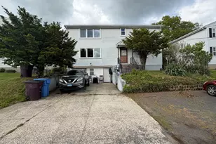 133 Pinehurst Ave, New Britain, CT 06053 - Photo 1