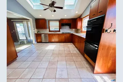 11 Wayland Court, Milford, CT 06460 - Photo 14