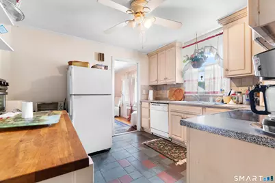 70 Judwin Avenue, New Haven, CT 06515 - Photo 8