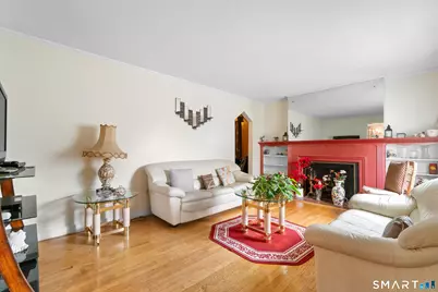70 Judwin Avenue, New Haven, CT 06515 - Photo 2