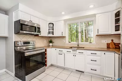 518 Wickham Road, Glastonbury, CT 06033 - Photo 8