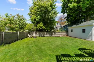 324 Villa Ave, Fairfield, CT 06825 - Photo 6