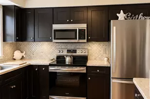 18 Founders Village, Clinton, CT 06413 - Photo 2