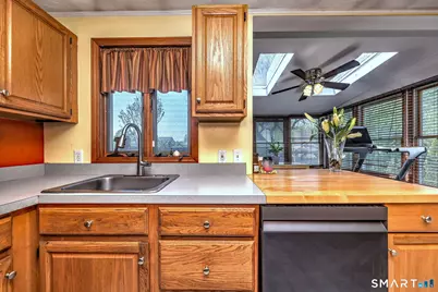 36 Third Street, Wallingford, CT 06492 - Photo 12