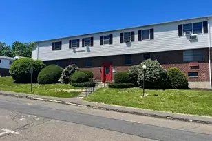 16 Fairview Dr, Danbury, CT 06810 - Photo 4