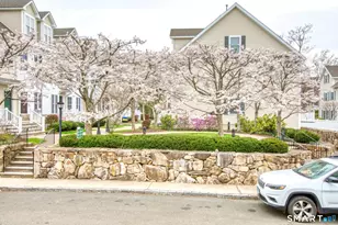 39 Maple Tree Ave, Stamford, CT 06906 - Photo 18