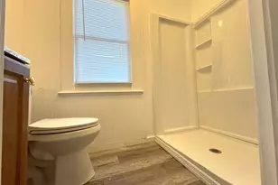 14 Delmont St, Manchester, CT 06042 - Photo 10