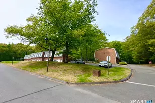 313 Dunfey Ln, Windsor, CT 06095 - Photo 4