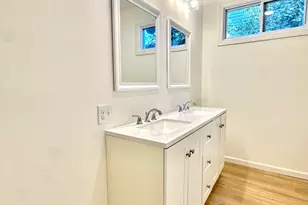 216 Minerva St, Derby, CT 06418 - Photo 4