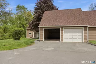 19 Mallard Cir, Simsbury, CT 06081 - Photo 24